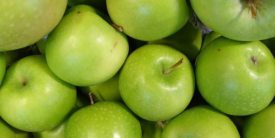 Amazing Benefits of Green Apples for Skin, Hair, and Health